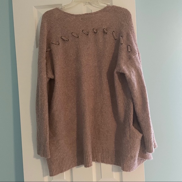 American Eagle Cardigan - Picture 2 of 4